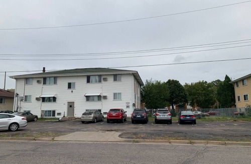 Wenonah Apartment | Extended Stay 2 Bedroom Apt near airport & MOA - Main level