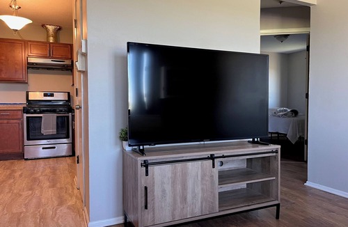 Wenonah Apartment | Extended Stay 2 Bedroom Apt near MOA MSP - Main level