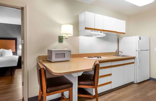 North Chesterfield Hotel | Extended Stay America Suites North Chesterfield Arboretum