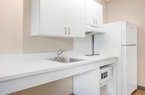 Southwood Hotel | Extended Stay America Suites Los Angeles Torrance Del Amo Ci