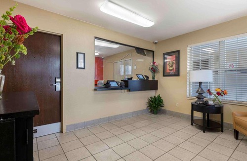 Tulsa Hotel | Extended Stay America Suites - Tulsa - Central