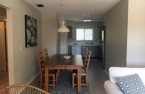 Fernandina Beach Condo | Extended Stay Fernandina Beach Condo – Walk to Ocean! 2BR/2BA Pool/Pickle Ball
