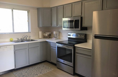 Fernandina Beach Condo | Extended Stay Fernandina Beach Condo – Walk to Ocean! 2BR/2BA Pool/Pickle Ball
