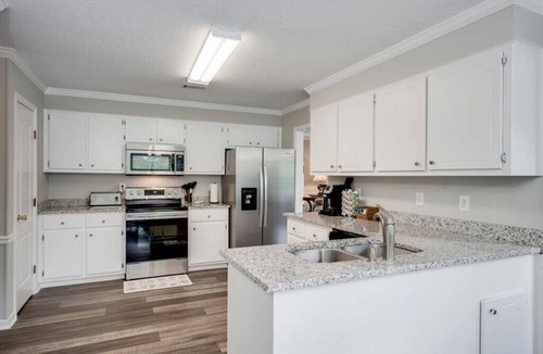 Bath House | Extended Stays Welcome-Large home with Firepit, Poker Table and Grill