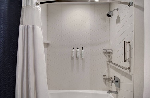 Rochester Hills Hotel | Fairfield by Marriott Inn & Suites Rochester Hills