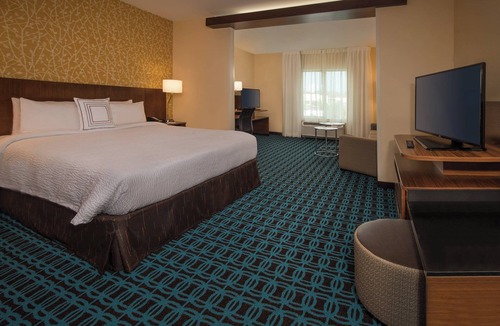 Washington Hotel | Fairfield Inn and Suites by Marriott Washington