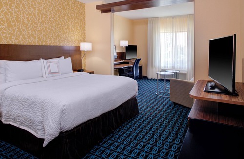 Canton Hotel | Fairfield Inn and Suites by Marriott Detroit Canton