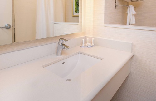 Stow Hotel | Fairfield Inn and Suites by Marriott Akron Stow