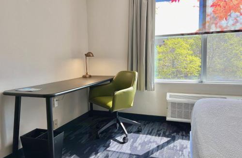 Farmington Hills Hotel | Fairfield Inn & Suites Detroit Farmington Hills