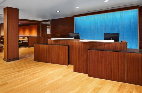 Roosevelt Hotel | Fairfield Inn & Suites by Marriott Fresno Yosemite International Airport