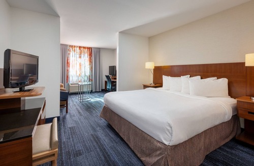 Smithfield Hotel | Fairfield Inn & Suites by Marriott Smithfield Selma/I-95