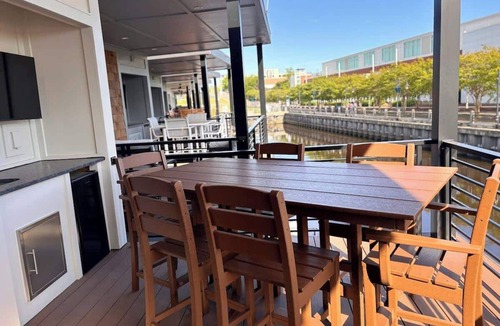 River District Boat Rental | Fairway @ The Cove Riverwalk Villas
