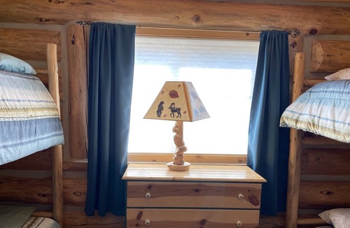 Dubois House | Family Adventures on Union Pass - Cracked Noggin Lodge