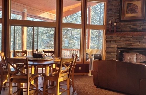 New Meadows Cabin | Family cabin in the Moutains-golf, pool, pickle ball, hot spring, skiing & more!
