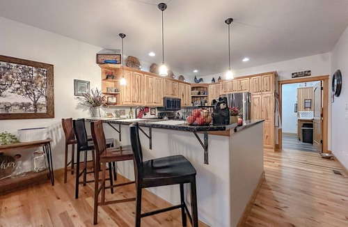Lakeside House | Family Entertainment near Flathead & Glacier. Theater, Arcade, Billiards & Poker