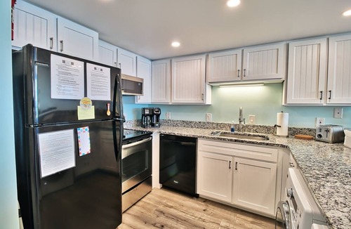 Windy Hill Condo | Family Friendly Top Floor Oceanfront Sleeps 6 Balcony Pools