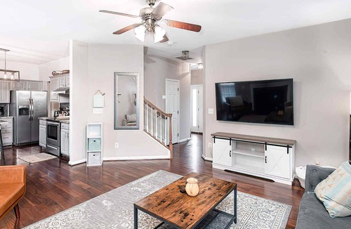 Charlotte House | Family-Friendly 3 Charlotte Home W/ Outdoor Patio!
