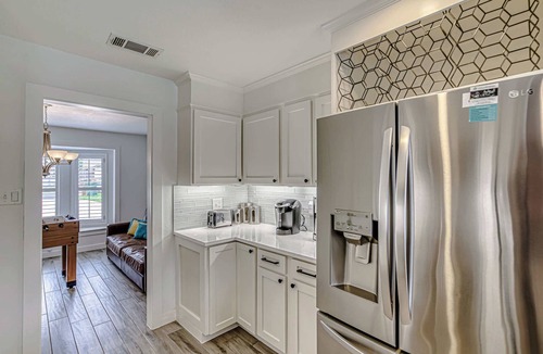 West Oak Hill House | Family-Friendly 3BR w/Private Pool & BBQ in SW Austin