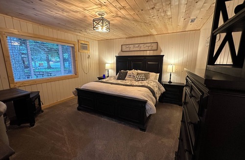 Nordman Cabin | Family Friendly Cabin Just Steps Away From Priest Lake