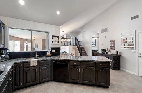 Mesa House | Family Friendly Home on Royal Palms Golf Course