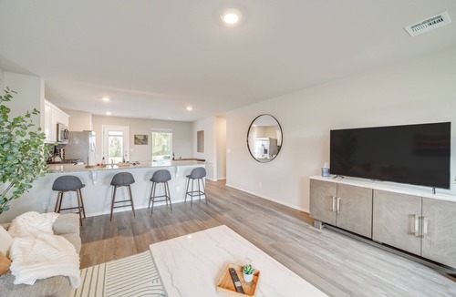 Broken Arrow House | Family-Friendly, Pets Welcome: Broken Arrow Gem!