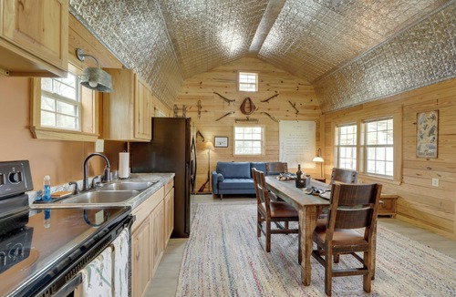 Sublime Cabin | Family-Friendly Ranch Compound, 5 Mi to Splashway!