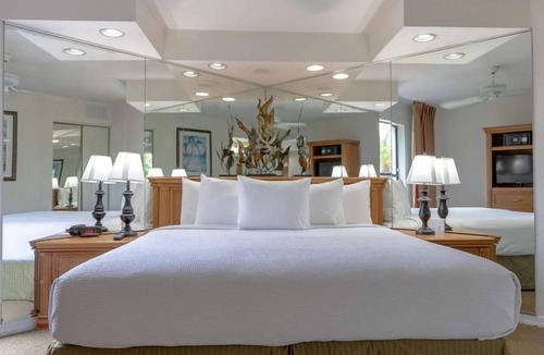 Florida Central Atlantic Coast Hotel | Family Friendly Stay Near Disney! Cozy Suite w/Kitchen, Pool, & Free Parking!