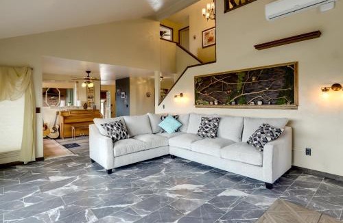 Lapoint House | Family-Friendly Utah Home Deck, Mountain Views!