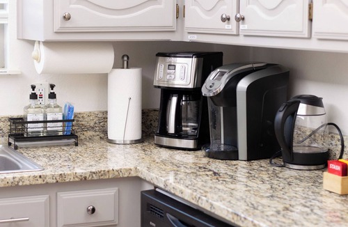 Frisco House | Family Haven Near Park: Clean, Central & Spacious