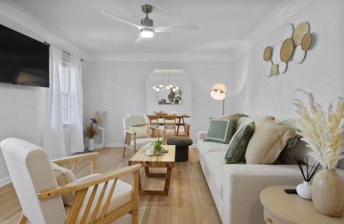 Hanahan House | Family Home and Private Backyard