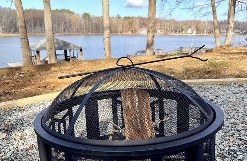 Southmont House | Family Lake Escape | Dock | Fire | Sunset Views