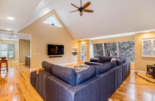 Coeur d'Alene House | Family Lake House