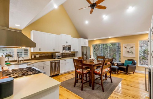 Coeur d'Alene House | Family Lake House