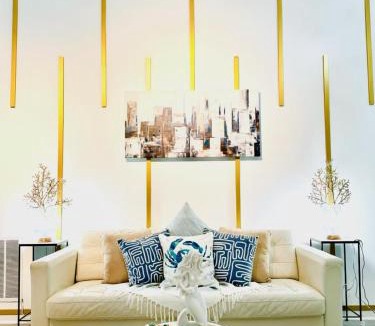 Charlotte House | Family Retreat in Pineville near South Park & Ballantyne