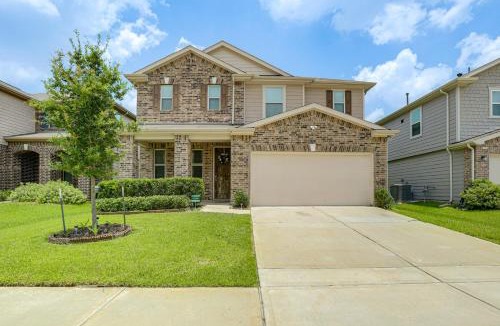Houston House | Family Suburban Retreat! 20 Mi to Dtwn Houston