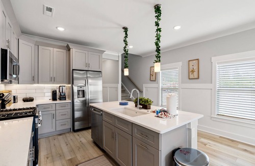 Longs House | Family waterfront retreat-Near golf Beach Barefoot