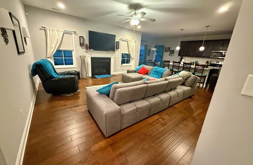 Hope Mills House | Fast Highway Access, Cozy Stay Near Fort Bragg