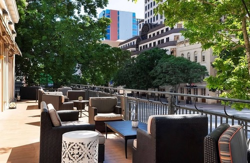 Downtown Austin Hotel | Feel Like A Royalty! Historic Suite with Modern Service! Indoor Pool Available!
