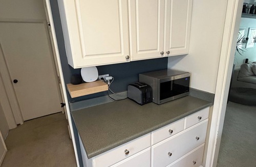 Sunset House | FIFA Basecamp | Bright 3 BDR Vancouver House | Direct Stadium/Airport Transit