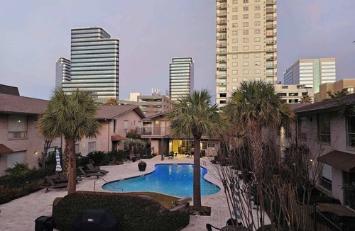 Uptown Condo | FIFA Dream House | 2BR Near Galleria