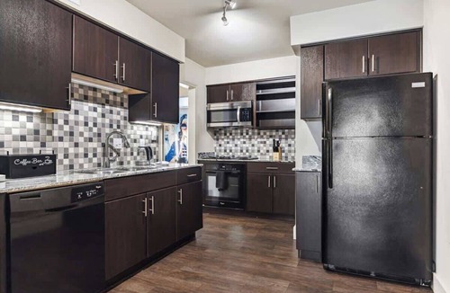 Uptown Apartment | FIFA Dream Residences | 2 Beautiful Apts Galleria