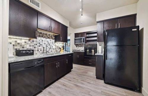 Uptown Apartment | FIFA Dream Residences | 2 Beautiful Apts Galleria