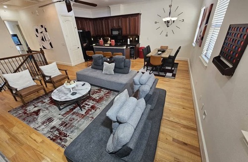 Woodlake - Briar Meadow House | FIFA Stay | Dual Home | Private Pool | Sleeps 16