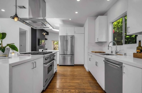 Mar Vista House | MAJOR INTERNATIONAL SPORTING EVENT Stay | Mar Vista Retreat Near Sofi & Venice