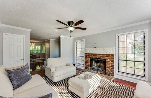 Stone Mountain House | FIFA WORLD CUP FRIENDLY VACATION HOME. GREAT FOR LARGE GROUPS