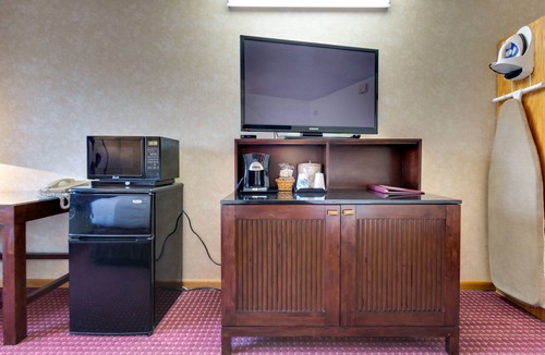 Devils Lake Hotel | Fireside Inn & Suites