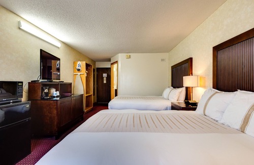 Devils Lake Hotel | Fireside Inn & Suites
