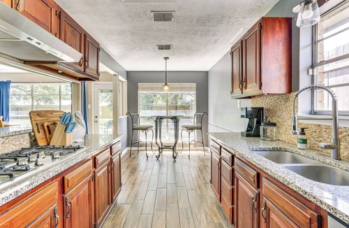 Lake Charles House | Fish, Golf, Explore: Home 3 Mi to Prien Lake Park!