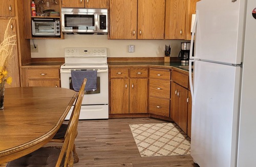 Huntington House | Fish/Hunt on the Snake River - Property Sold - SEE New VRBO Link In Description