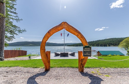 Lake Mary Ronan Cabin | Fisherman's Cove-Charming One Bedroom Lake Views